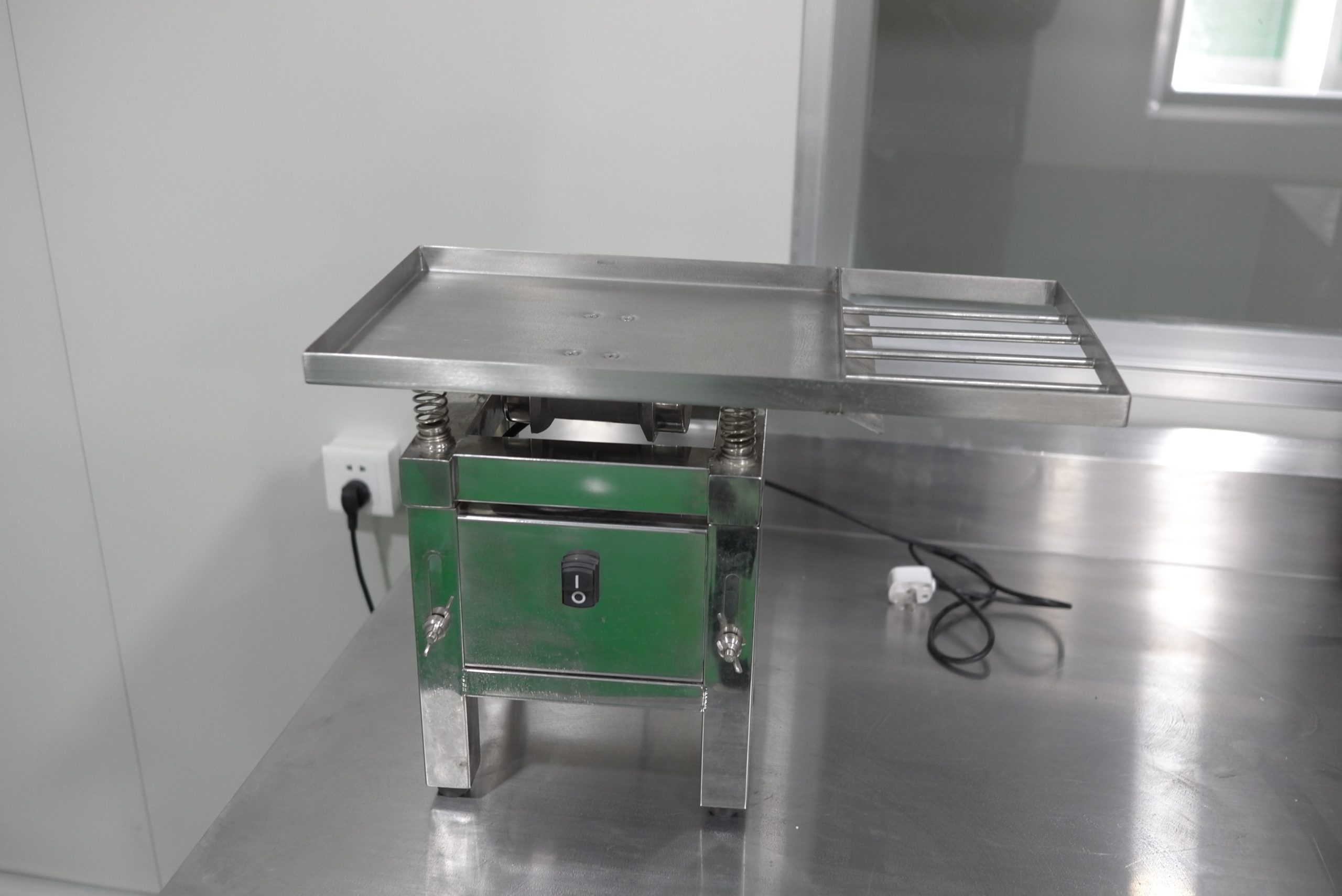 Industrial Shaking Table